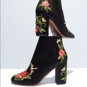 NIB Aquazzura lotus satin bootie 85 mm sz 37